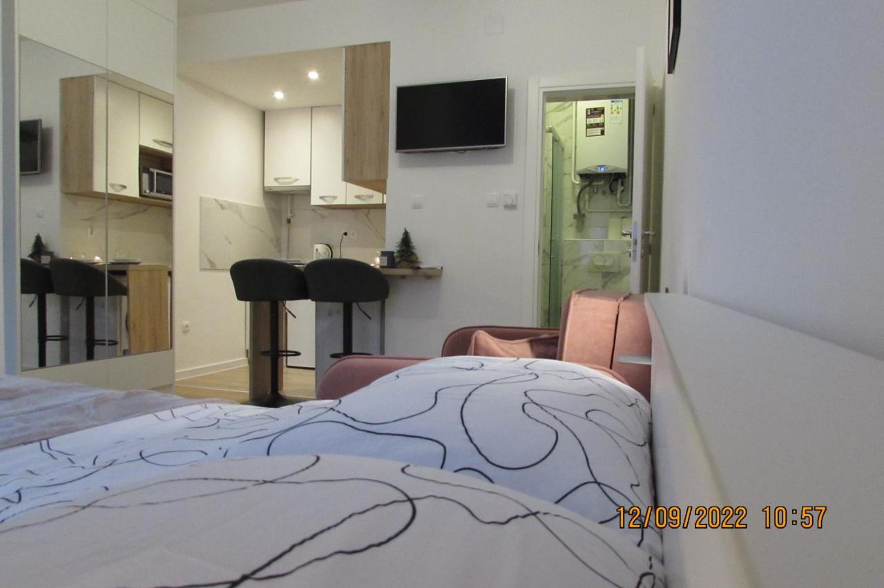 Studio Apartman Oboj Maksimir Self Check In Zagreb Exterior foto
