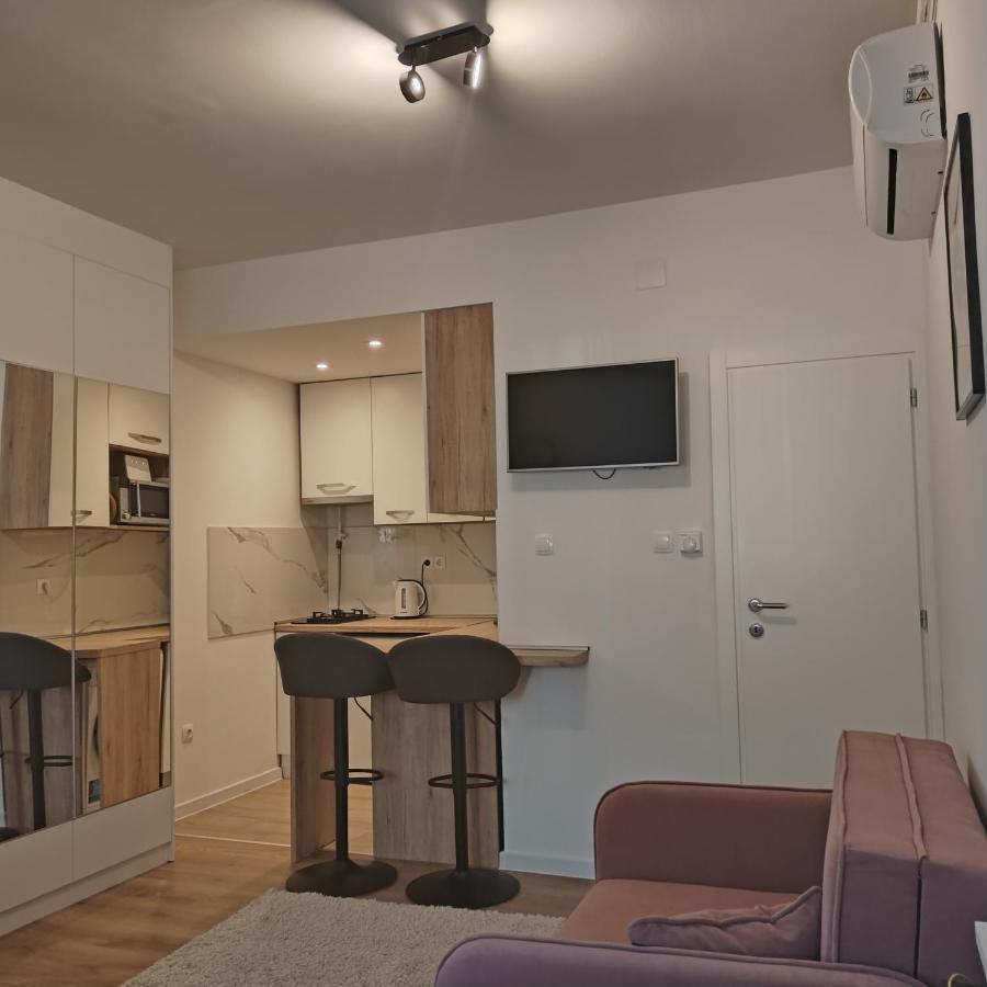 Studio Apartman Oboj Maksimir Self Check In Zagreb Exterior foto