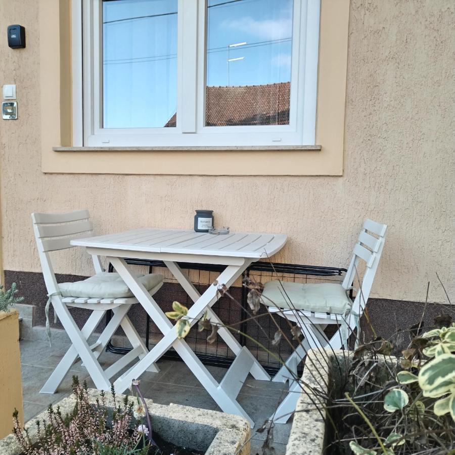 Studio Apartman Oboj Maksimir Self Check In Zagreb Exterior foto